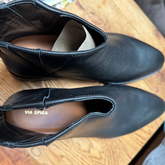 NEW VIA SPIGA Women’s Boots Sz 9 EU 39 Leather Waterproof Slip On Rubber soles - Picture 16 of 16